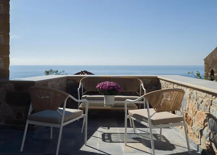 The House Of Life 3* Pírgos